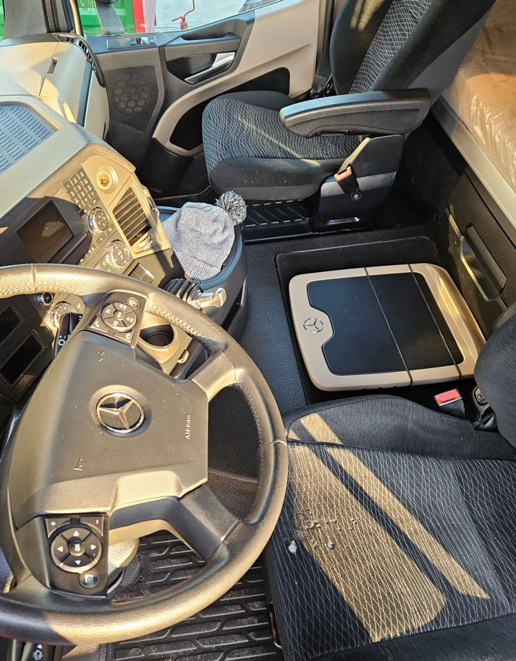 Frigorífico camión Mercedes-Benz ACTROS 1846/1836/IZOTERMA/WINDA/DUŻY SILNIK/E6/SPROWADZONY/NISKI PRZEBIEG/KONTENER/18 PALET/ALUMINIOWE FELGI/SUPER STAN: foto 16
