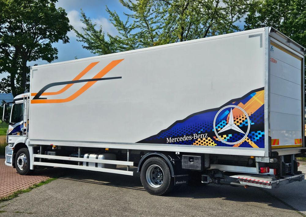 Mercedes-Benz ANTOS 1827/ACTROS/AXOR/CHŁODNIA/IZOTERMA/AGREGAT/WINDA/SUPER STAN/EURO6/SPROWADZONY - Frigorífico camión: foto 4 Mercedes-Benz ANTOS 1827/ACTROS/AXOR/CHŁODNIA/IZOTERMA/AGREGAT/WINDA/SUPER STAN/EURO6/SPROWADZONY - Frigorífico camión: foto 4