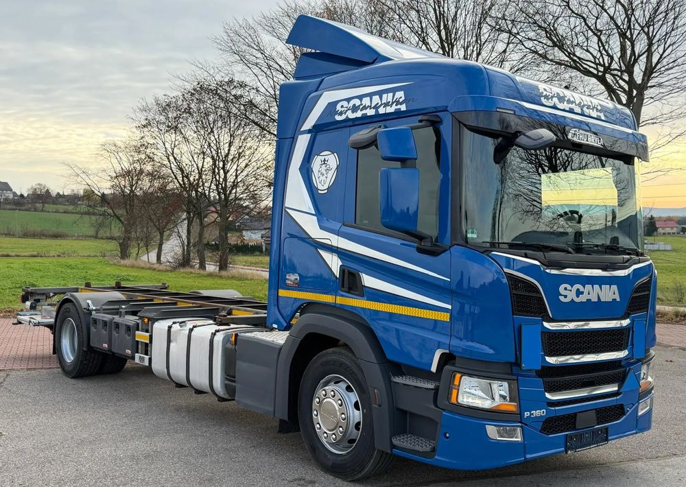 Scania P360 / P410 / BDF / RAMA / FIRANKA / PEŁNA SYPIALKA / WINDA / E6 / CAŁA NA PODUSZKACH / ROZSTAW OSI 5.5M / LAWETA / DO ŻYWCA / DO BYDŁA / DO ZABUDOWY / SPROWADZONA - Chasis camión: foto 2 Scania P360 / P410 / BDF / RAMA / FIRANKA / PEŁNA SYPIALKA / WINDA / E6 / CAŁA NA PODUSZKACH / ROZSTAW OSI 5.5M / LAWETA / DO ŻYWCA / DO BYDŁA / DO ZABUDOWY / SPROWADZONA - Chasis camión: foto 2