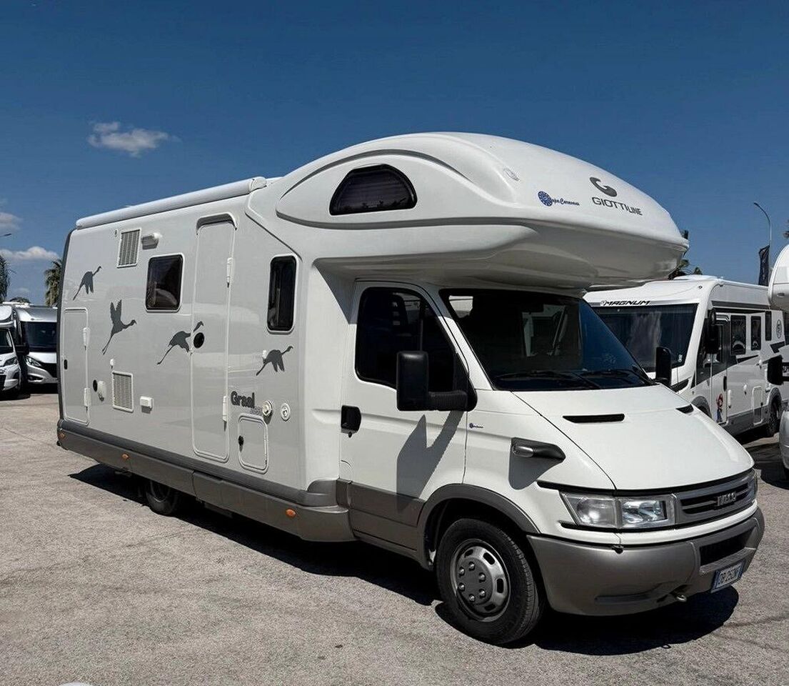 Giottiline camper GRAAL Z650 - Autocaravana capuchina: foto 1 Giottiline camper GRAAL Z650 - Autocaravana capuchina: foto 1