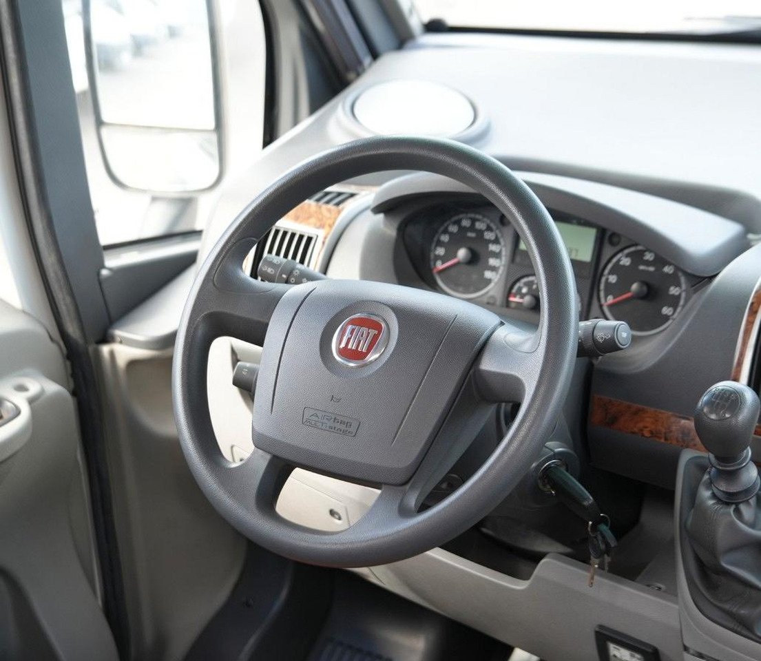 Foto del interior 2: Autocaravana integral Laika rexosline 620