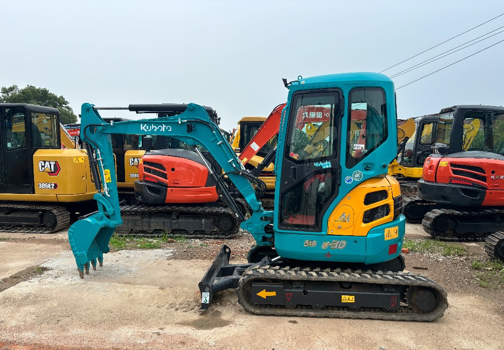 KUBOTA U30 - Miniexcavadora: foto 1 KUBOTA U30 - Miniexcavadora: foto 1