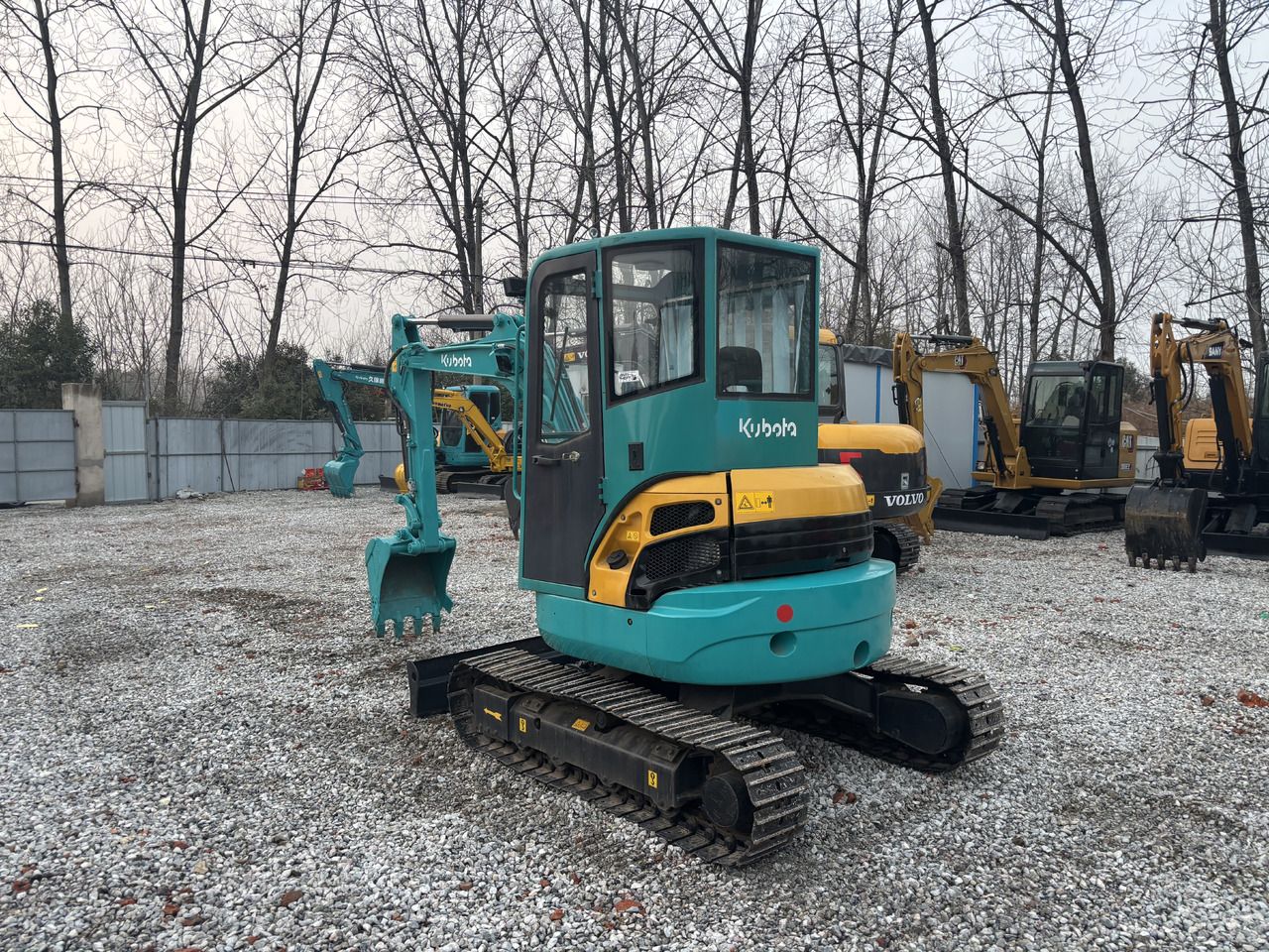 KUBOTA U35 - Miniexcavadora: foto 2 KUBOTA U35 - Miniexcavadora: foto 2