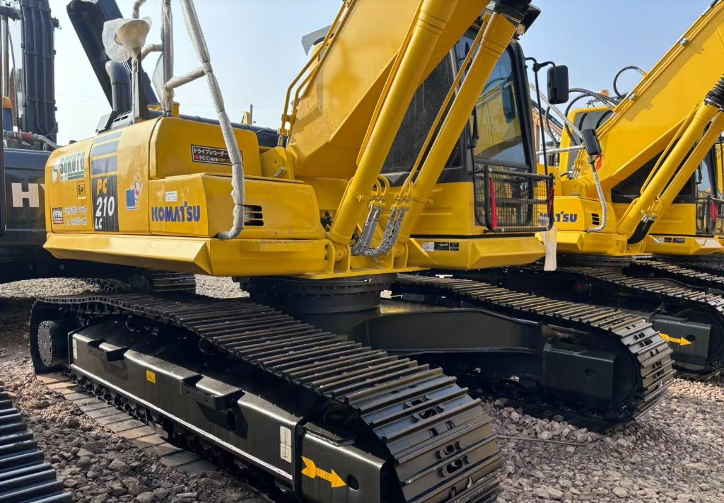 Komatsu PC 210 LC-8 - Excavadora de cadenas: foto 2 Komatsu PC 210 LC-8 - Excavadora de cadenas: foto 2