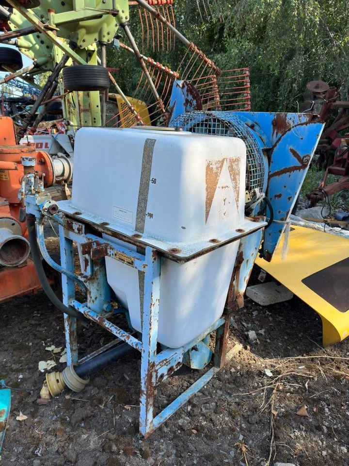 Blanchard 220 - Pulverizador suspendido: foto 1 Blanchard 220 - Pulverizador suspendido: foto 1