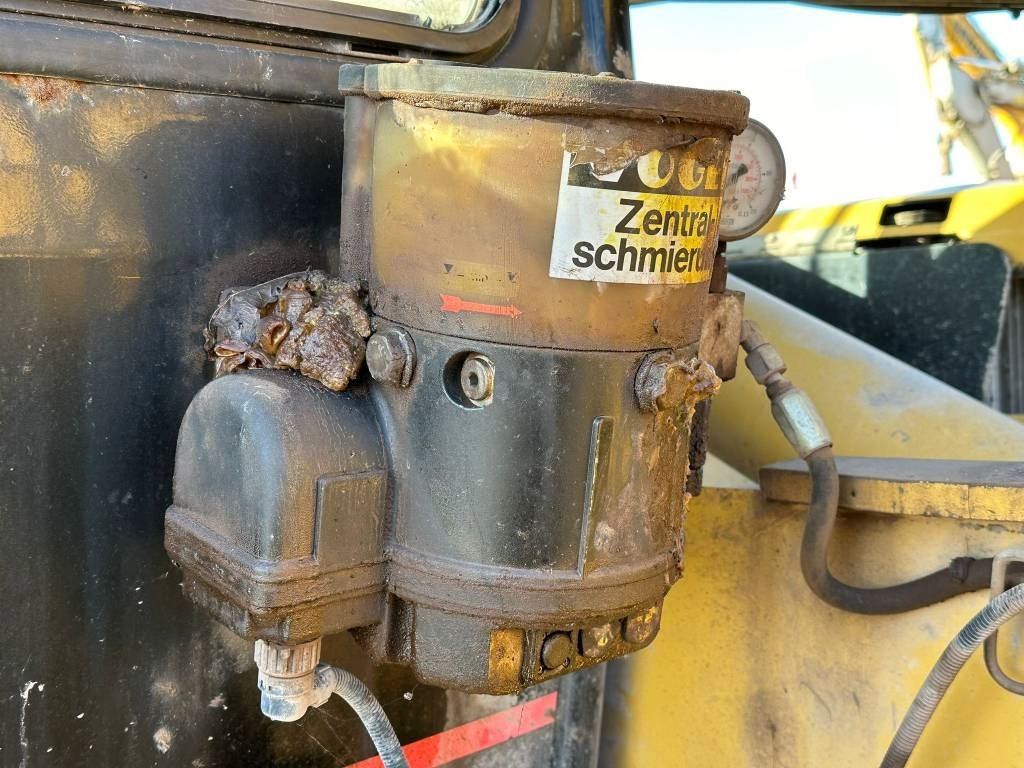 Manipulador telescópico CAT TH 83: foto 8