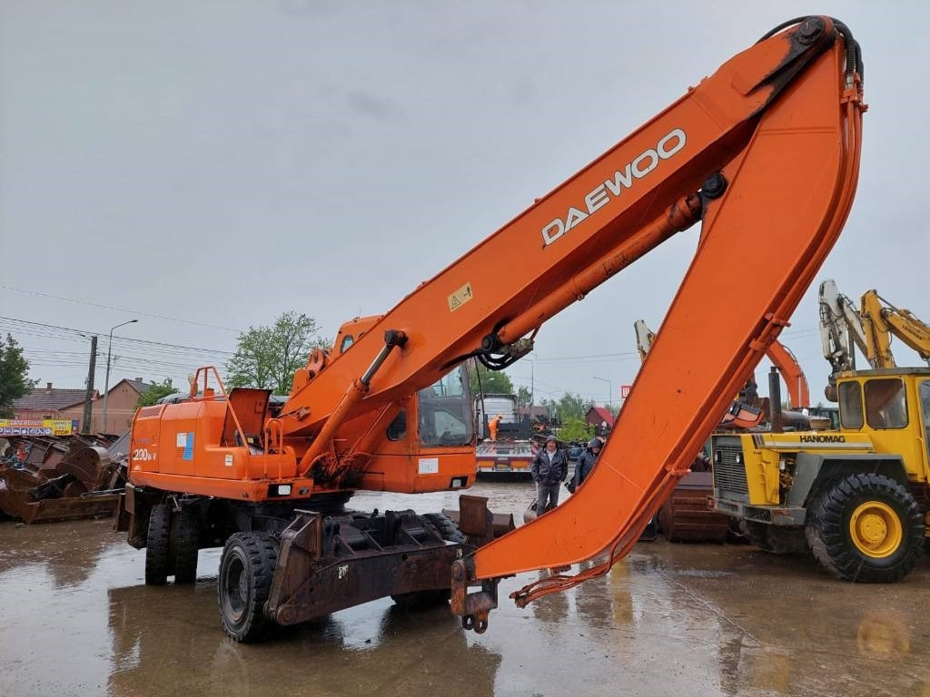 Daewoo Doosan S200W-V - Excavadora: foto 2 Daewoo Doosan S200W-V - Excavadora: foto 2