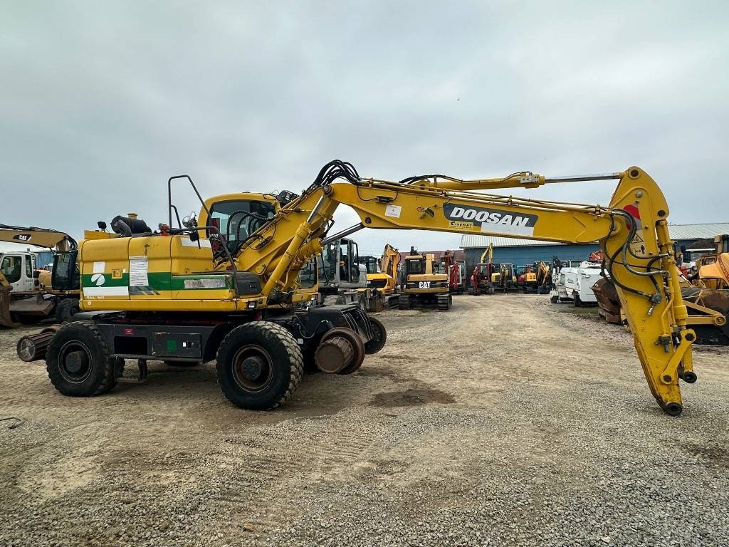 Doosan DX 160 WR - Excavadora de ruedas: foto 4 Doosan DX 160 WR - Excavadora de ruedas: foto 4