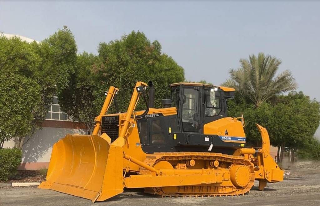 Dressta TD25M - Bulldozer: foto 1 Dressta TD25M - Bulldozer: foto 1