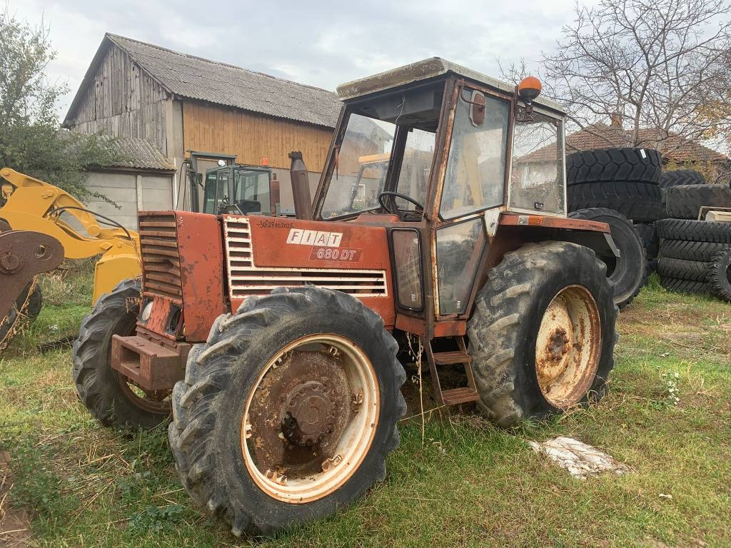 Fiat 680 DT - Tractor: foto 1 Fiat 680 DT - Tractor: foto 1