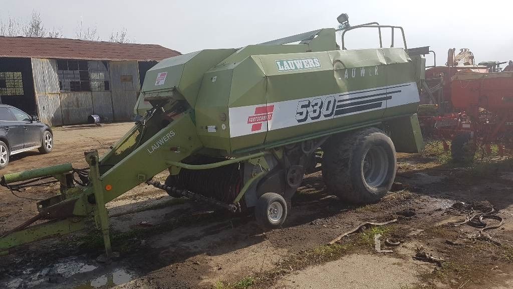 Fortschritt 530 - Empacadora de pacas cuadradas: foto 1 Fortschritt 530 - Empacadora de pacas cuadradas: foto 1