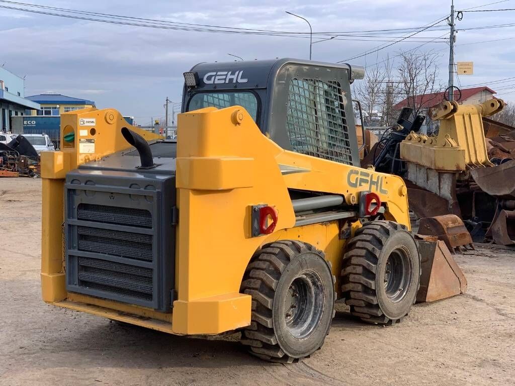 Gehl R 260 - Minicargadora: foto 4 Gehl R 260 - Minicargadora: foto 4
