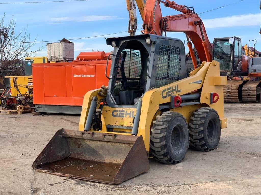 Gehl R 260 - Minicargadora: foto 1 Gehl R 260 - Minicargadora: foto 1