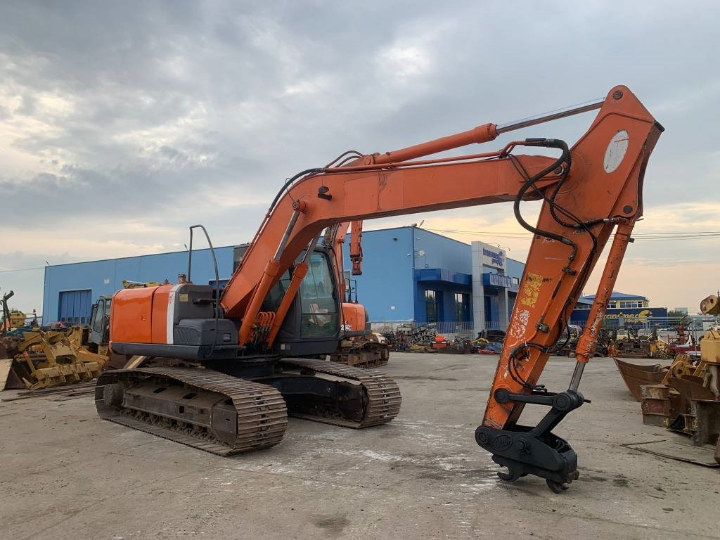Hitachi ZX 180 LC-3 - Excavadora de cadenas: foto 5 Hitachi ZX 180 LC-3 - Excavadora de cadenas: foto 5