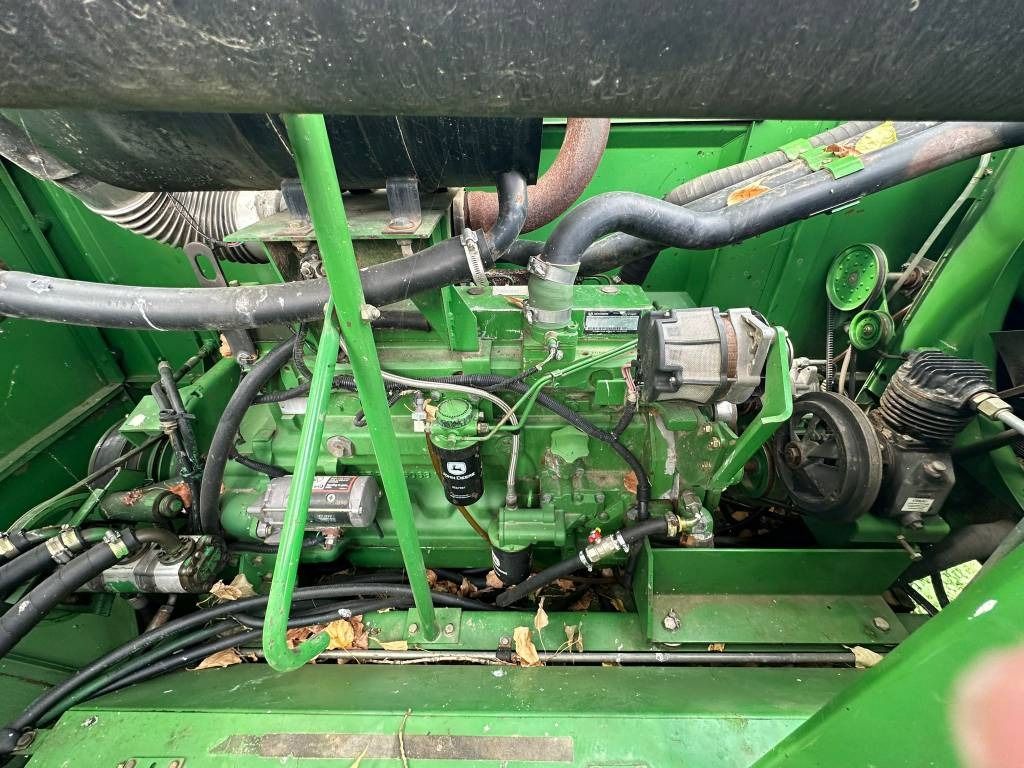 Cosechadora de granos John Deere 1550 CWS: foto 8 Cosechadora de granos John Deere 1550 CWS: foto 8