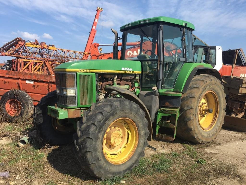 John Deere 7700 - Tractor: foto 1 John Deere 7700 - Tractor: foto 1
