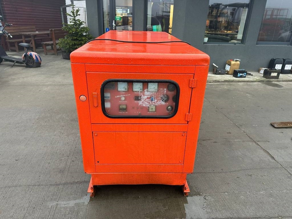 Kawakenki STC30 - Generador industriale: foto 2 Kawakenki STC30 - Generador industriale: foto 2