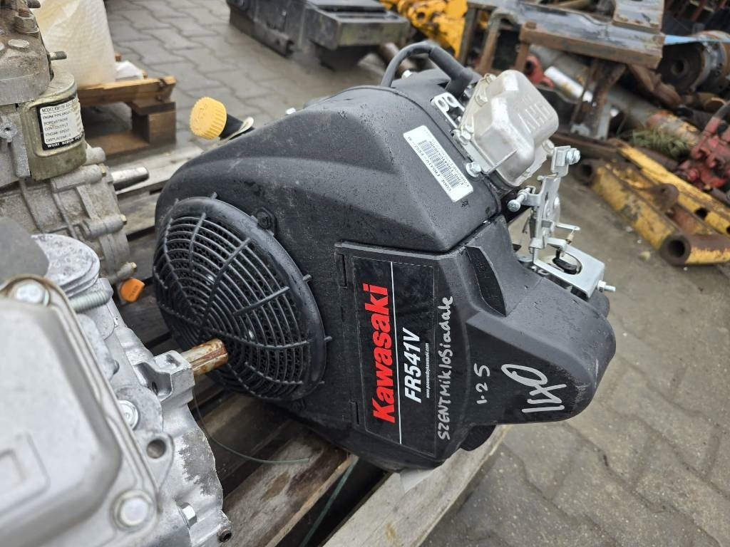 Kawasaki SRB3/P V-0113 ENGINE - Motor para Maquinaria de construcción: foto 1 Kawasaki SRB3/P V-0113 ENGINE - Motor para Maquinaria de construcción: foto 1