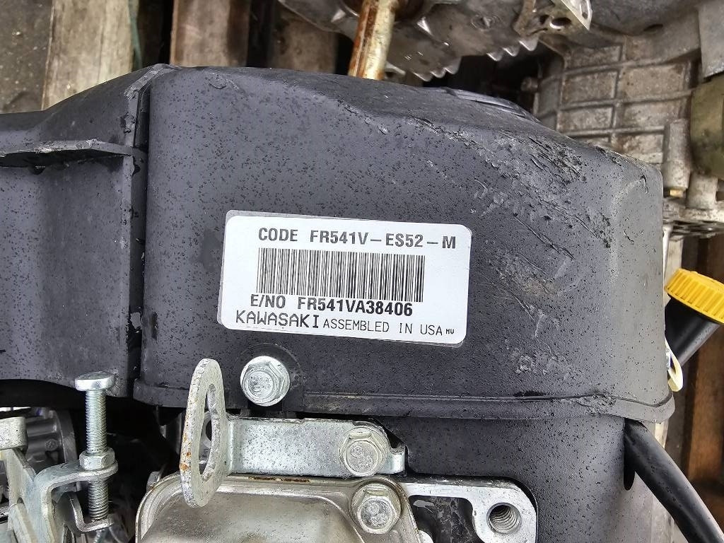 Kawasaki SRB3/P V-0113 ENGINE - Motor para Maquinaria de construcción: foto 5 Kawasaki SRB3/P V-0113 ENGINE - Motor para Maquinaria de construcción: foto 5