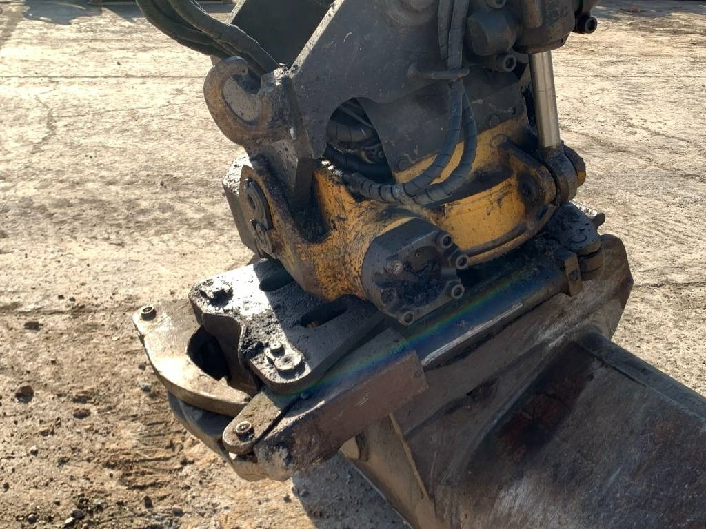 Leasing financiero de Liebherr A912 Compact+Engcon Rototilt  leasing Liebherr A912 Compact+Engcon Rototilt: foto 8