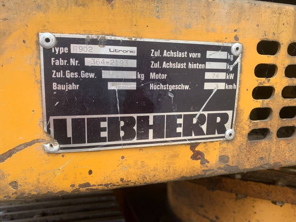 Liebherr R902 For Parts Liebherr R902 For Parts - Excavadora de cadenas: foto 5 Liebherr R902 For Parts Liebherr R902 For Parts - Excavadora de cadenas: foto 5