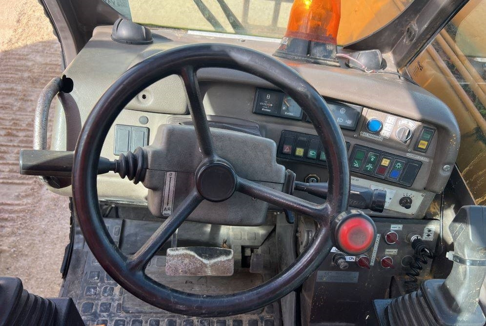 Manipulador telescópico Manitou MRT 1432: foto 8 Manipulador telescópico Manitou MRT 1432: foto 8