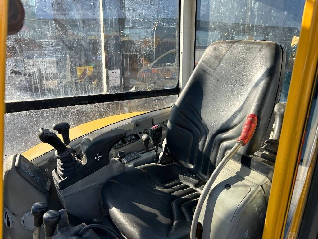 Miniexcavadora Volvo ECR 28: foto 7