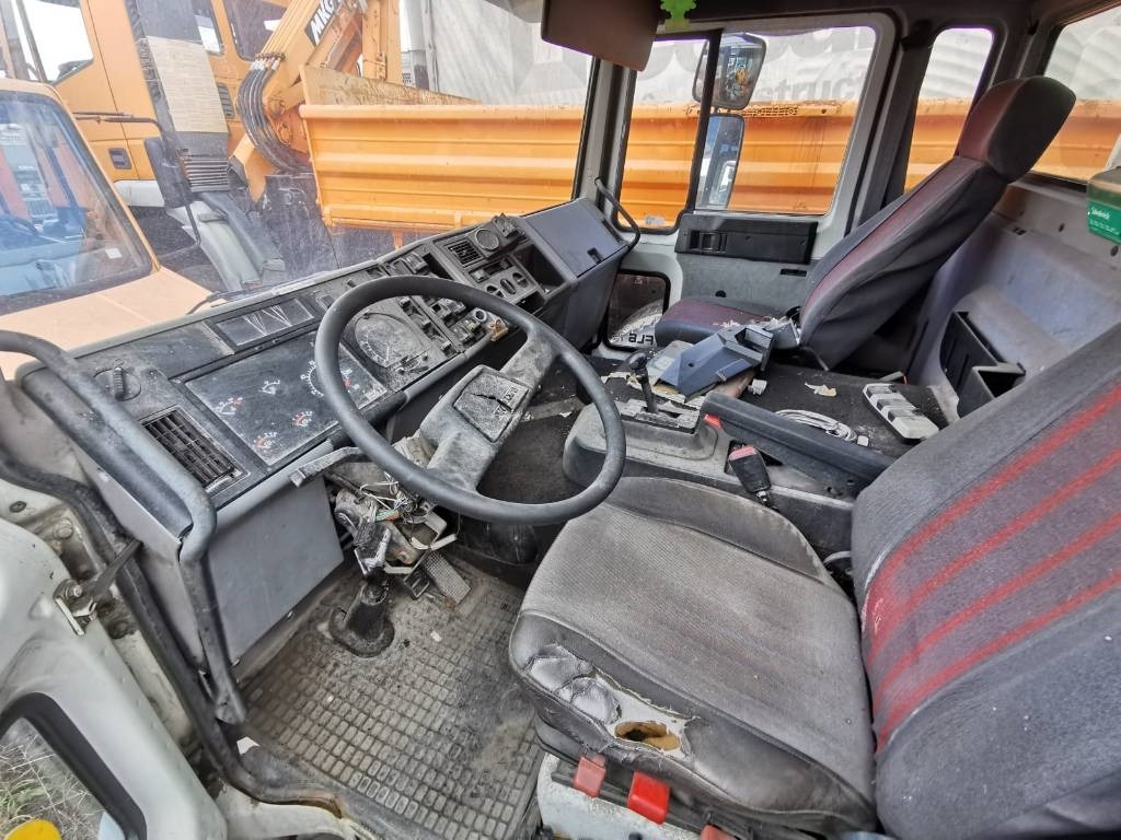 Volvo FL6 - Camión de basura: foto 5 Volvo FL6 - Camión de basura: foto 5