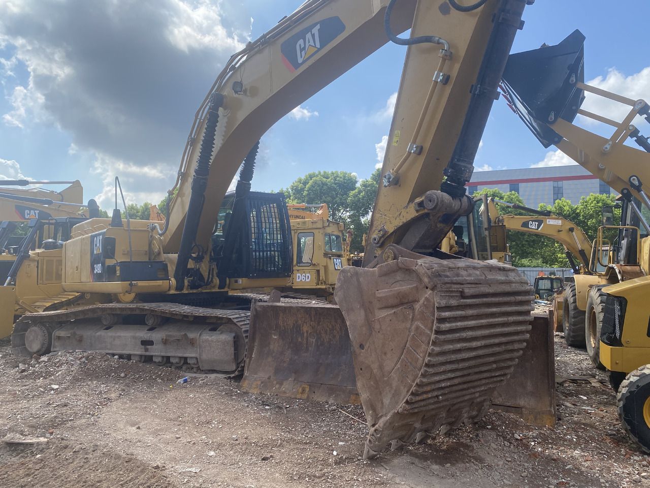 CATERPILLAR 349D - Excavadora de cadenas: foto 1 CATERPILLAR 349D - Excavadora de cadenas: foto 1
