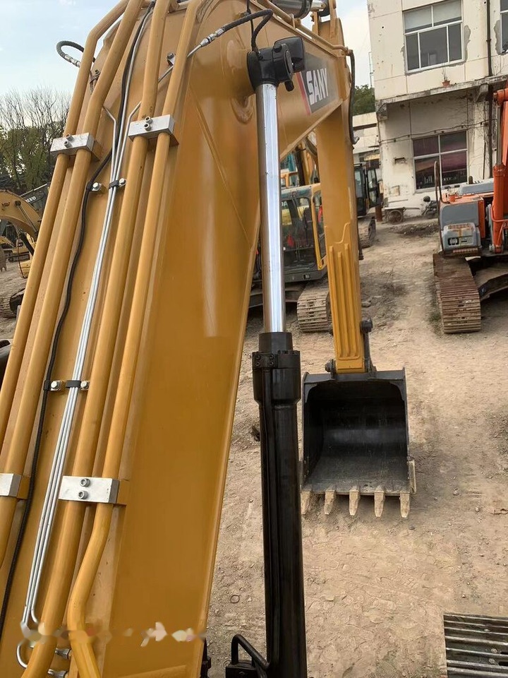 Sany SY215C - Excavadora de cadenas: foto 1 Sany SY215C - Excavadora de cadenas: foto 1