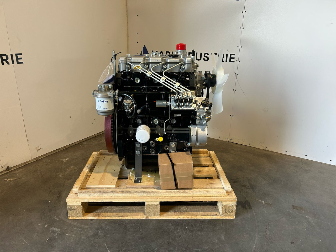 Perkins 404D-22 GN82363U - Motor para Maquinaria de construcción: foto 1 Perkins 404D-22 GN82363U - Motor para Maquinaria de construcción: foto 1
