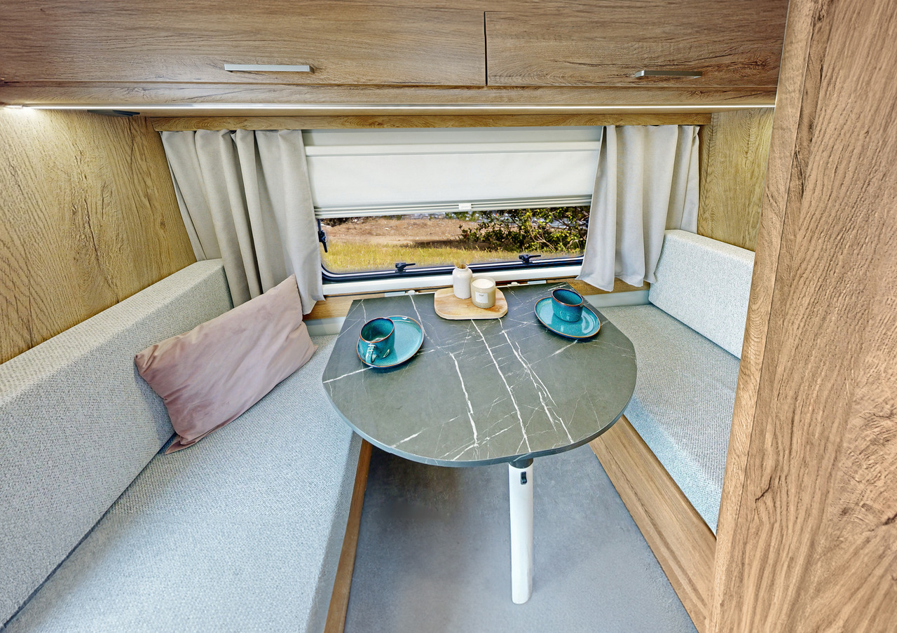 Niewiadów N-Cross 3 osobowa CAMPING caravan 3 person 1000kg - Caravana: foto 5 Niewiadów N-Cross 3 osobowa CAMPING caravan 3 person 1000kg - Caravana: foto 5