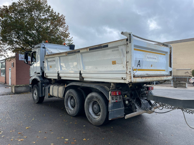 Mercedes-Benz 2648 3348 - Volquete camión: foto 5 Mercedes-Benz 2648 3348 - Volquete camión: foto 5