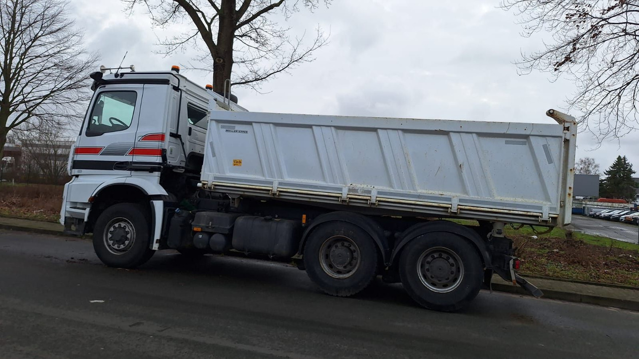 Mercedes-Benz 2651 3351K 6x6 HD Arocs 5 Nur Aufbau - Volquete camión: foto 4 Mercedes-Benz 2651 3351K 6x6 HD Arocs 5 Nur Aufbau - Volquete camión: foto 4