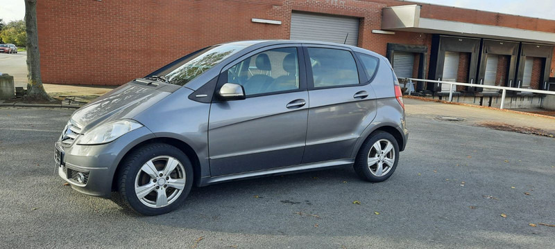 Mercedes-Benz A-Klasse 180 A 180 CDI AVANTGARDE - Coche: foto 2 Mercedes-Benz A-Klasse 180 A 180 CDI AVANTGARDE - Coche: foto 2