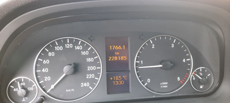 Mercedes-Benz A-Klasse 180 A 180 CDI AVANTGARDE - Coche: foto 3 Mercedes-Benz A-Klasse 180 A 180 CDI AVANTGARDE - Coche: foto 3