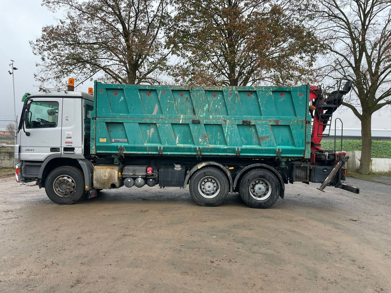 Mercedes-Benz Actros 2641 - Volquete camión, Camión grúa: foto 1 Mercedes-Benz Actros 2641 - Volquete camión, Camión grúa: foto 1