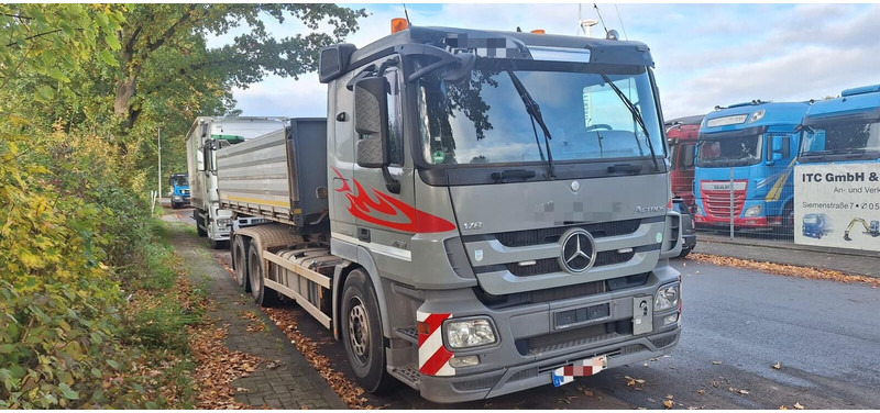 Mercedes-Benz Actros 2651 - Volquete camión: foto 2 Mercedes-Benz Actros 2651 - Volquete camión: foto 2