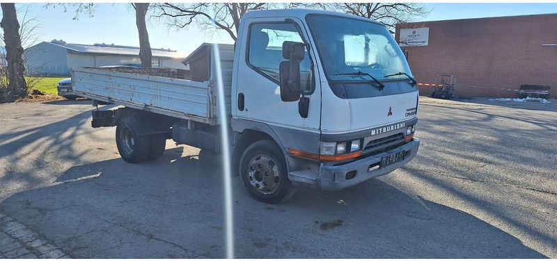 Mitsubishi Canter Kipper - Volquete camión: foto 2 Mitsubishi Canter Kipper - Volquete camión: foto 2