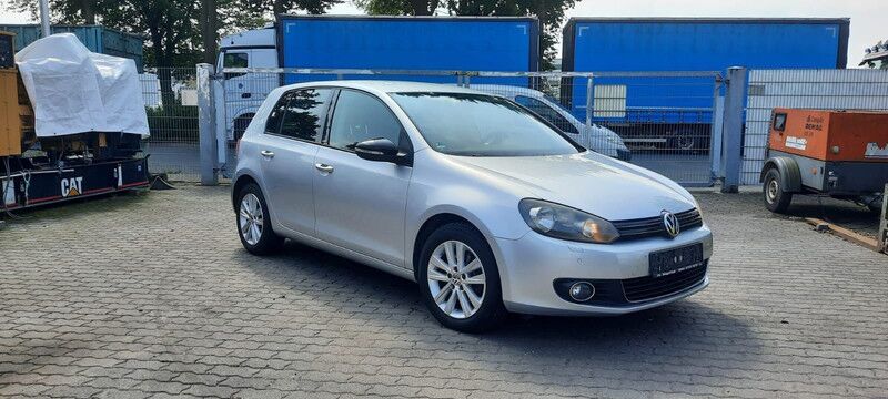 Volkswagen Golf - Hatchback: foto 1 Volkswagen Golf - Hatchback: foto 1