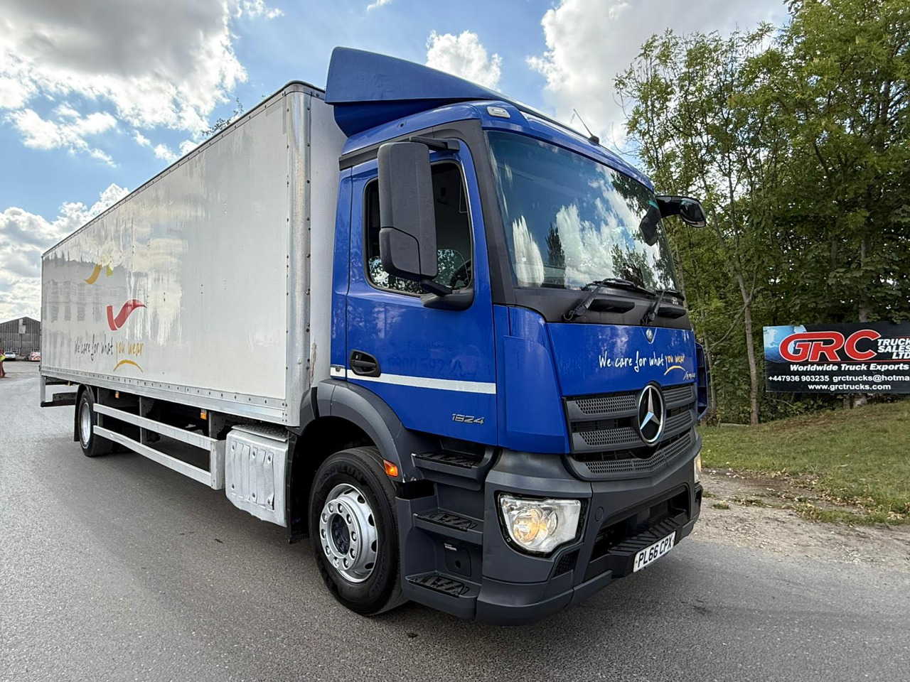 2016 Mercedes Antos 1824 Rigid Truck - Camión caja cerrada: foto 1 2016 Mercedes Antos 1824 Rigid Truck - Camión caja cerrada: foto 1