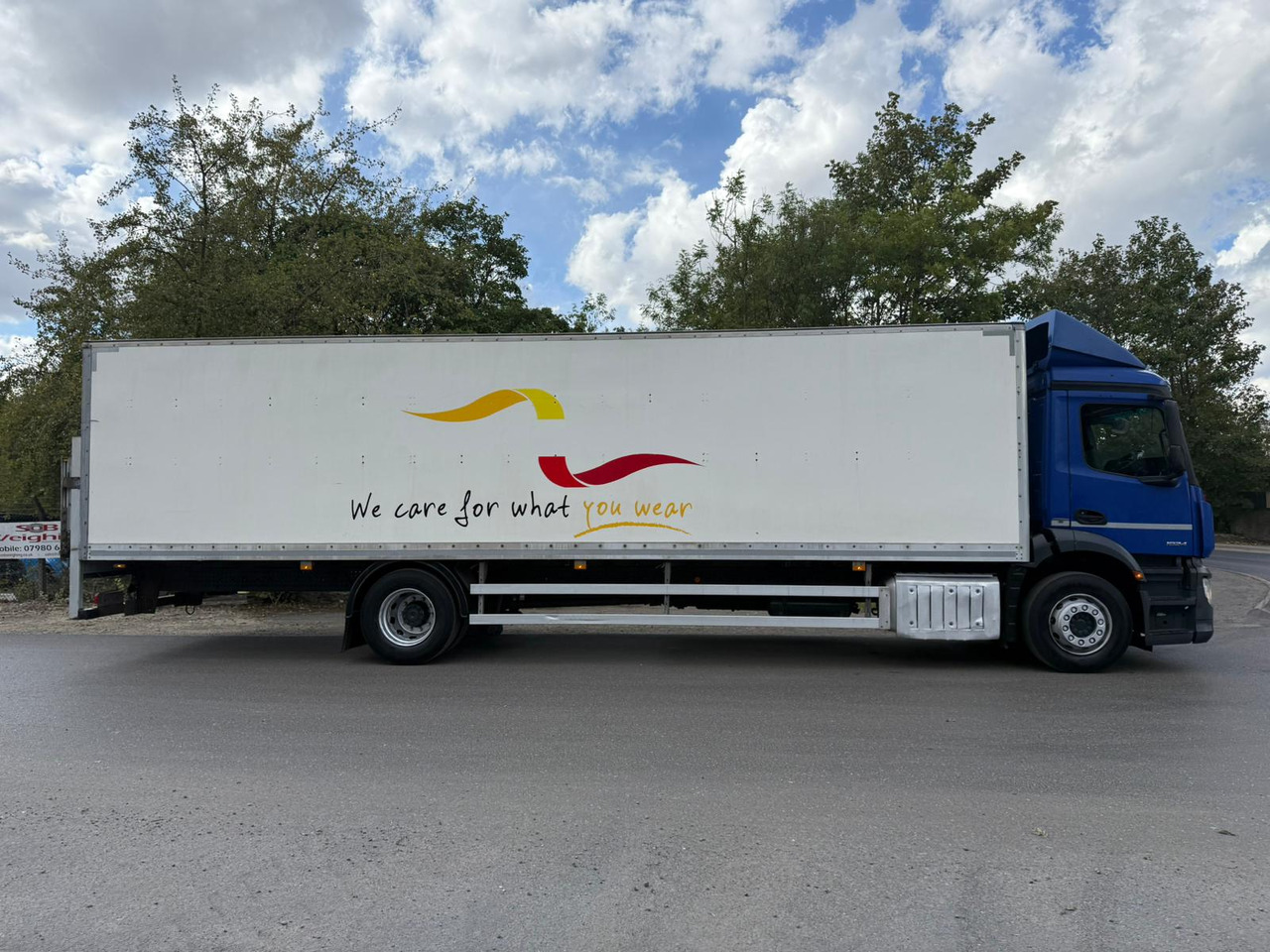 Camión caja cerrada 2016 Mercedes Antos 1824 Rigid Truck: foto 21
