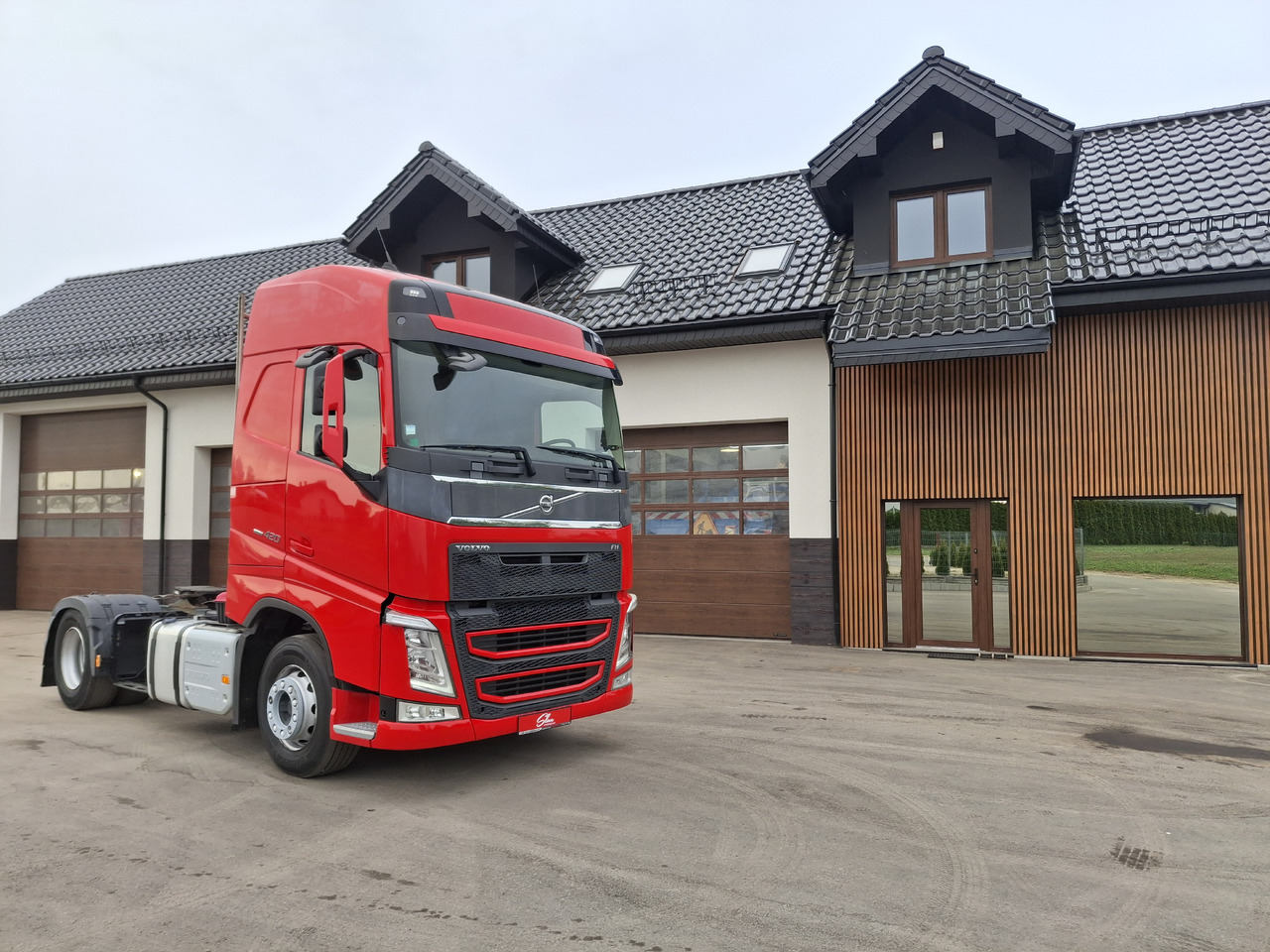 VOLVO FH 420 ADR Sattelzugmaschine Euro 6 Ciągnik Siodłowy Automat Światła LED - Cabeza tractora: foto 1 VOLVO FH 420 ADR Sattelzugmaschine Euro 6 Ciągnik Siodłowy Automat Światła LED - Cabeza tractora: foto 1