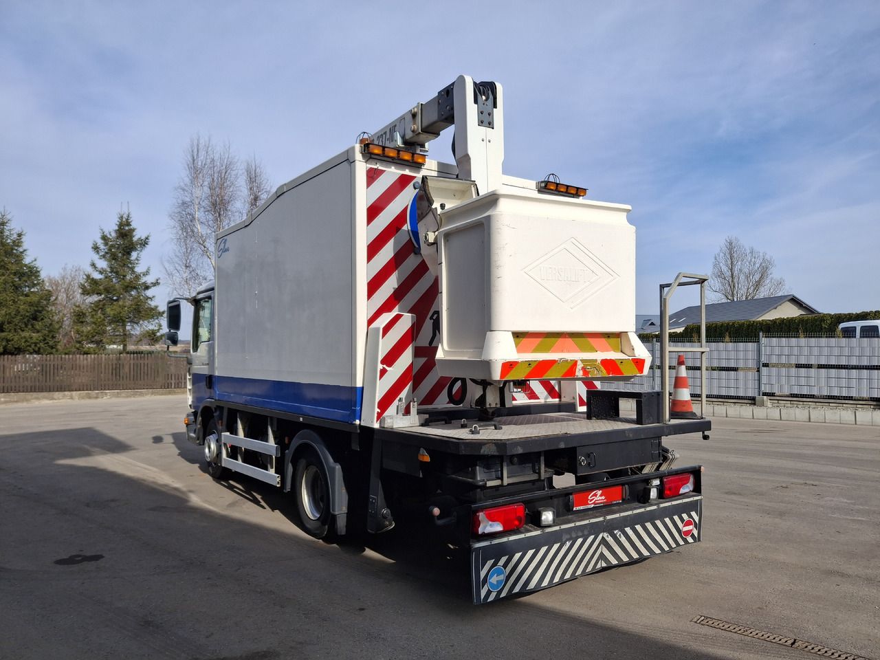 MAN TGL 12.210 Podnośnik Koszowy VERSALIFT - Camión con plataforma elevadora: foto 5 MAN TGL 12.210 Podnośnik Koszowy VERSALIFT - Camión con plataforma elevadora: foto 5