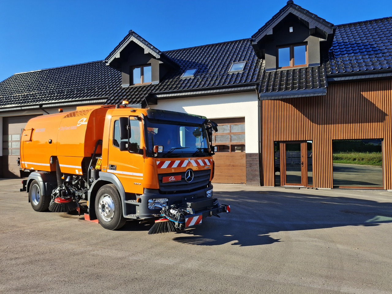 MERCEDES-BENZ Atego 1523 Zamiatarka Kehrmaschine BUCHER CityFant 6000 Euro 6 PM10 L/R Rura Do Liści - Barredora vial: foto 1 MERCEDES-BENZ Atego 1523 Zamiatarka Kehrmaschine BUCHER CityFant 6000 Euro 6 PM10 L/R Rura Do Liści - Barredora vial: foto 1