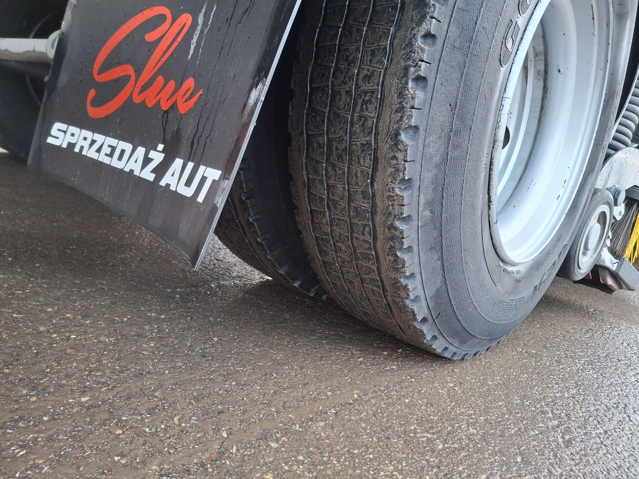 Renault Midlum 220 - Barredora vial: foto 5 Renault Midlum 220 - Barredora vial: foto 5