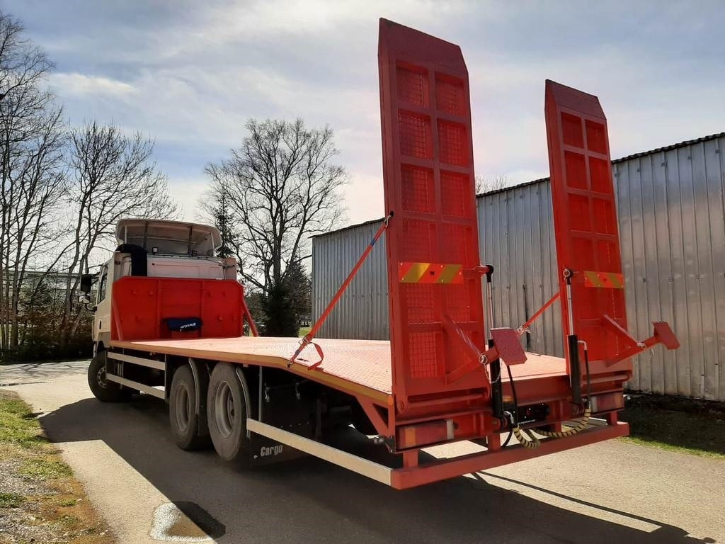 DAF 85.410 6X2 CAR TRANSPORTER - Portavehículos camión: foto 2 DAF 85.410 6X2 CAR TRANSPORTER - Portavehículos camión: foto 2