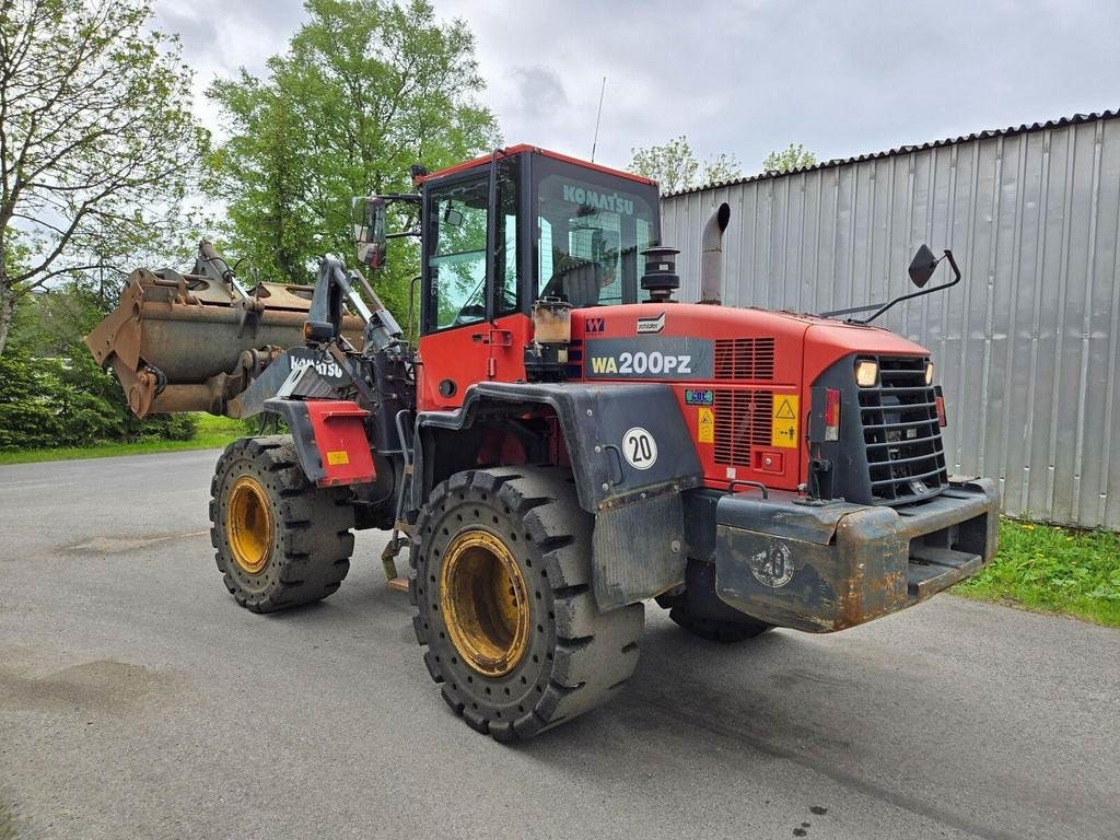 Komatsu WA200PZ-6 - Cargadora de ruedas: foto 2 Komatsu WA200PZ-6 - Cargadora de ruedas: foto 2