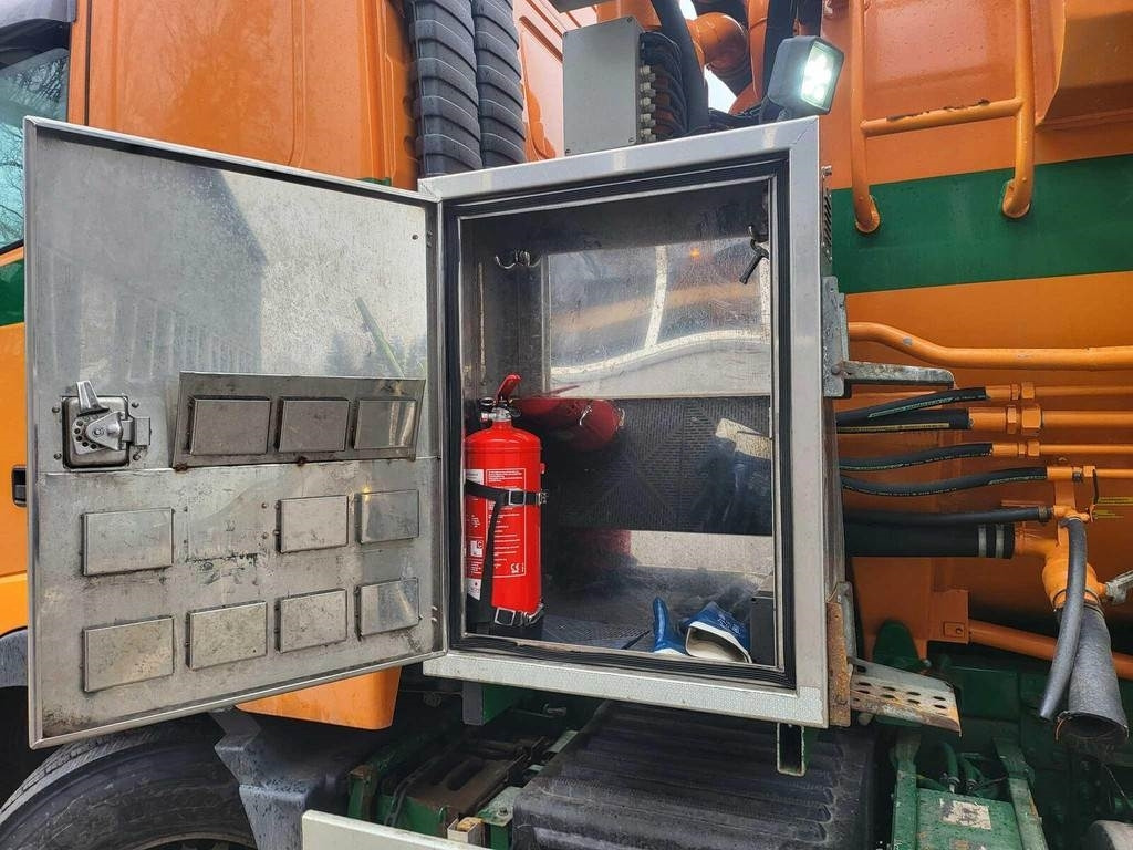 Leasing financiero de Volvo FH500 6X2 ADR KORP&SON leasing Volvo FH500 6X2 ADR KORP&SON: foto 17 Leasing financiero de Volvo FH500 6X2 ADR KORP&SON leasing Volvo FH500 6X2 ADR KORP&SON: foto 17