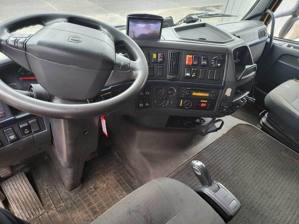 Leasing financiero de Volvo FH500 6X2 ADR KORP&SON leasing Volvo FH500 6X2 ADR KORP&SON: foto 26 Leasing financiero de Volvo FH500 6X2 ADR KORP&SON leasing Volvo FH500 6X2 ADR KORP&SON: foto 26